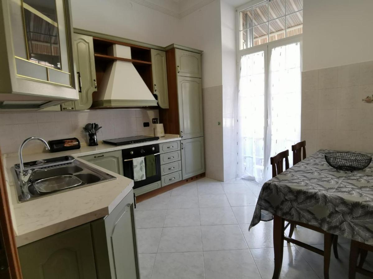 Casa In Centro Apartment Ventimiglia Exterior photo
